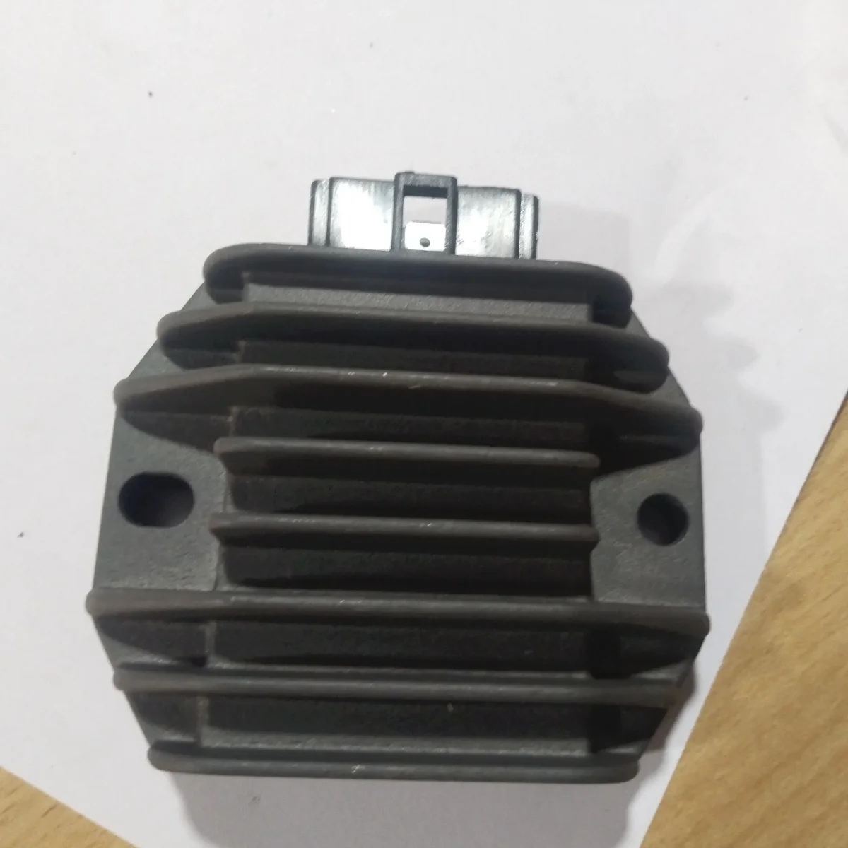 R15. REGULATOR  5 pin