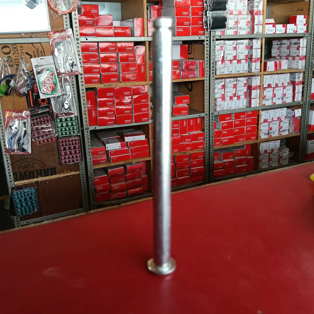 CENTRE STAND PIN RAY 2