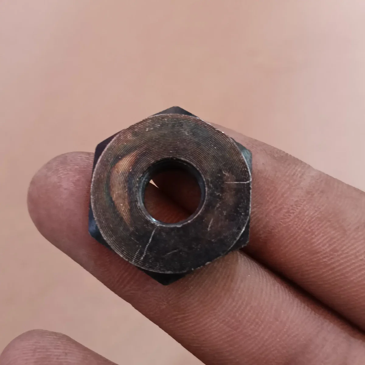 CLUTCH NUT RAY 2