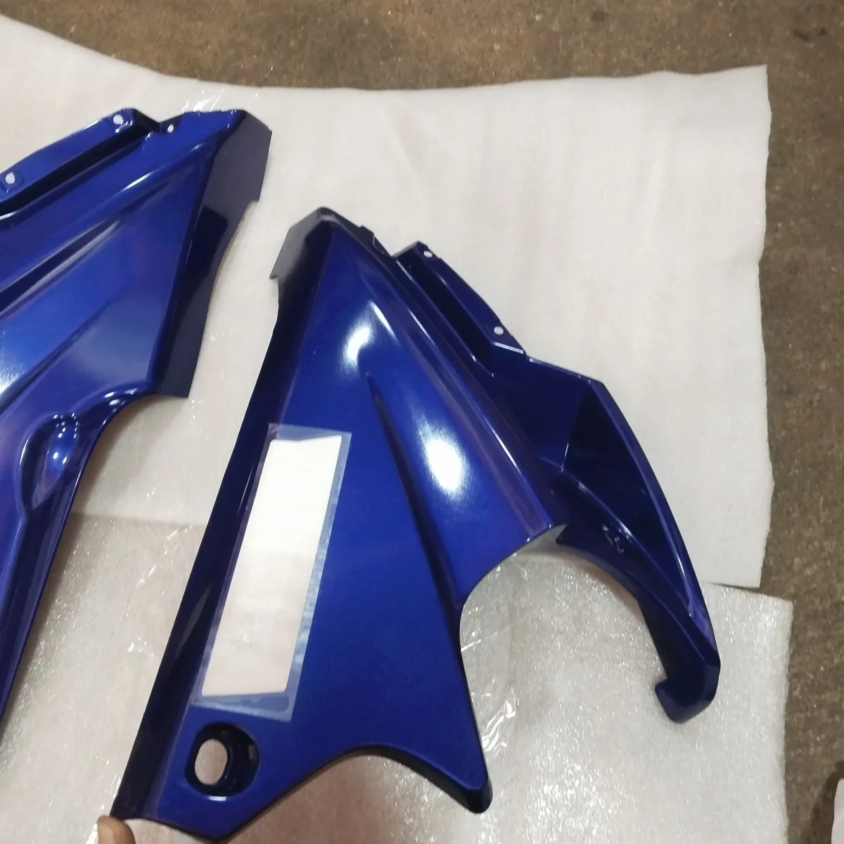 R15 V1 V2 ENGINE GUARD BLUE 2