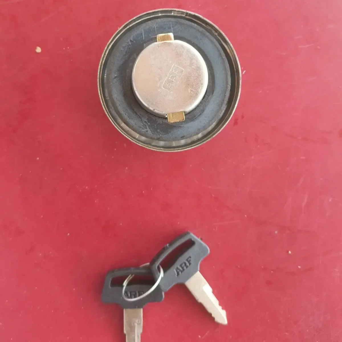 SUZUKI PETROL TANK LOCK 2