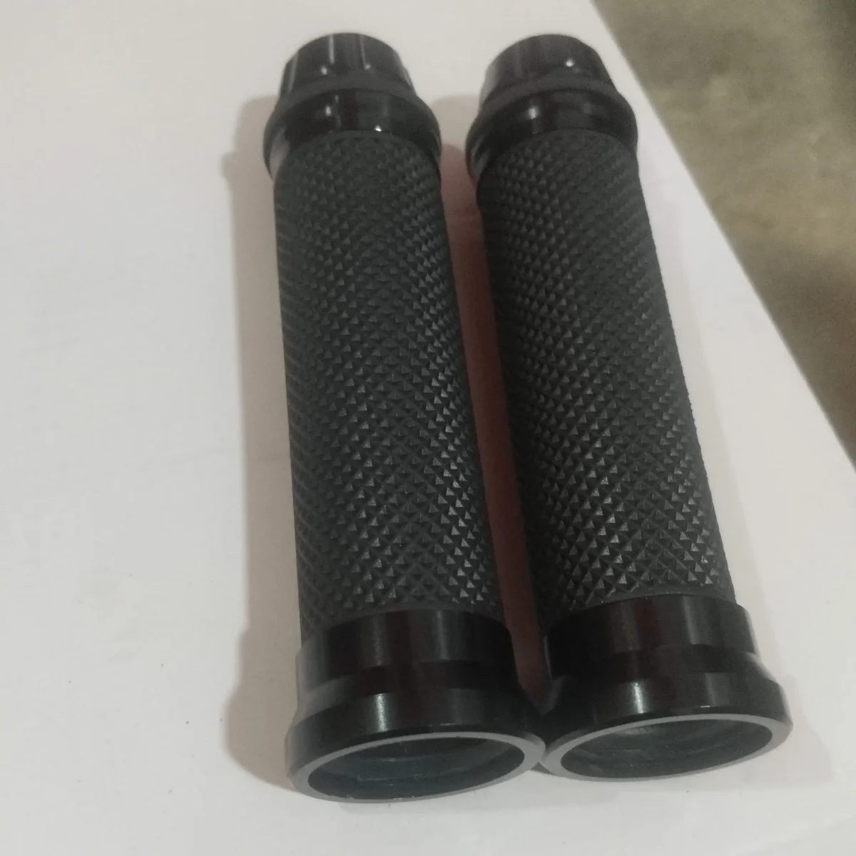 HANDLE GRIP FANCY, 2