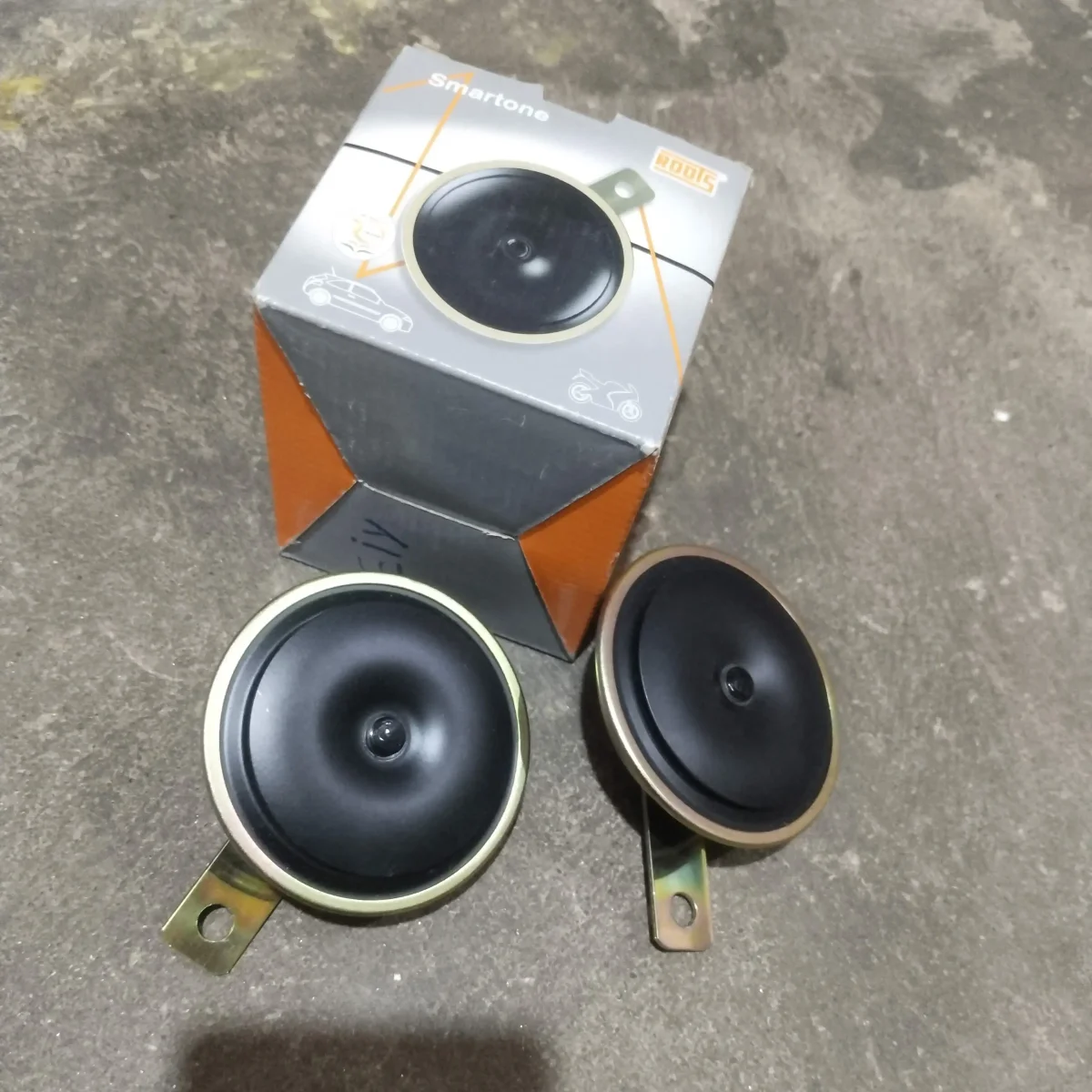 HORN UNIVARSAL 2 PIC