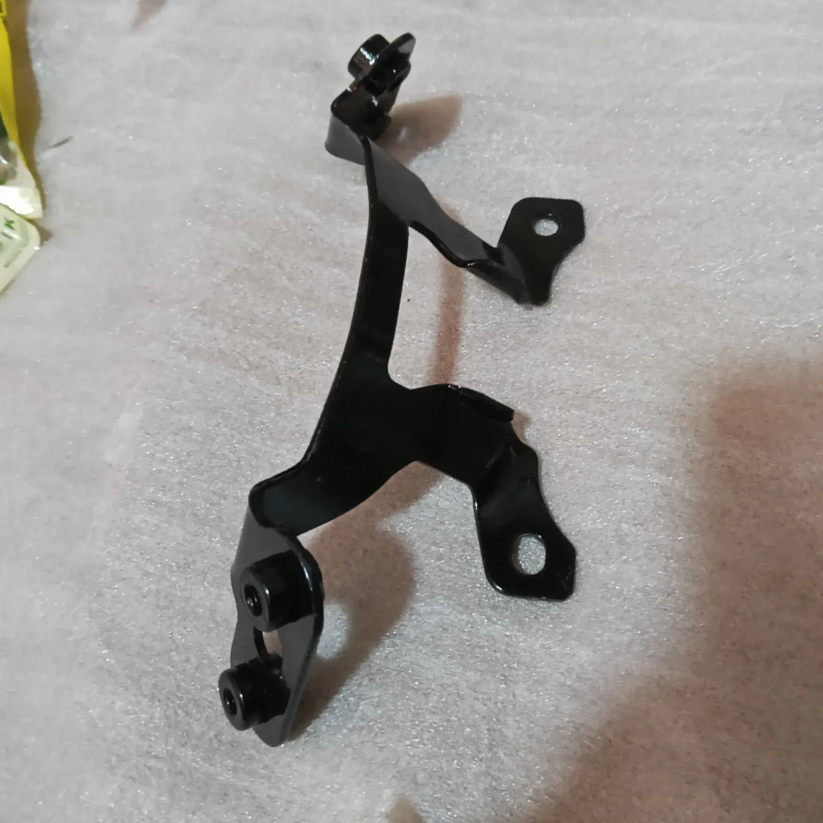VISOR BRACKET FZ 2