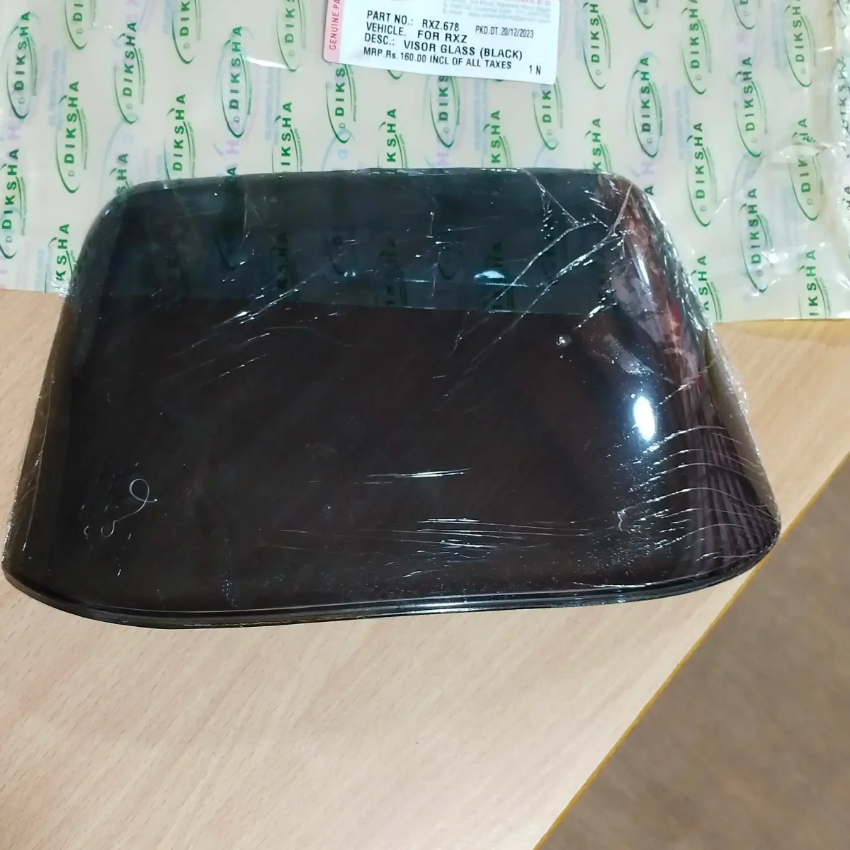 VISOR GLASS (BLACK) (RXZ.678) 2