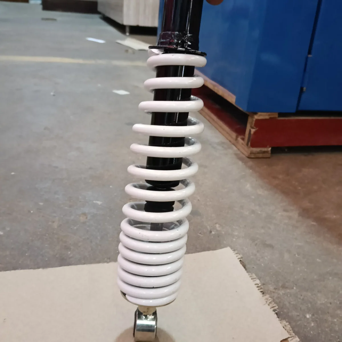 REAR SHOCKER ASSY WHITE RAY 2