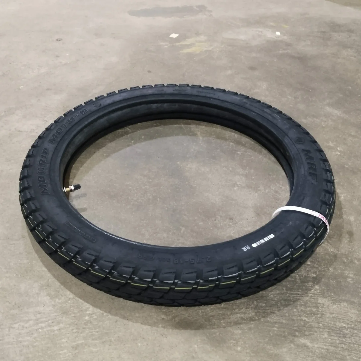 FRONT TYRE RX SERIES SIZE 2*75*18 MOTO D TYRE 2
