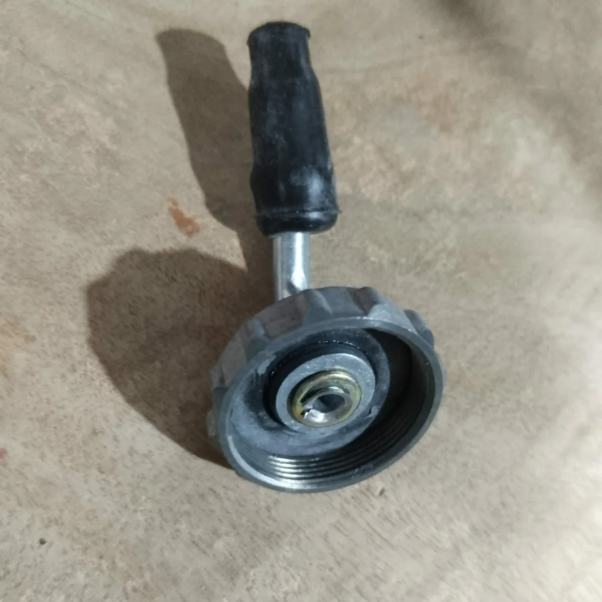 CARBURETTOR TOP NUT RX 135 2