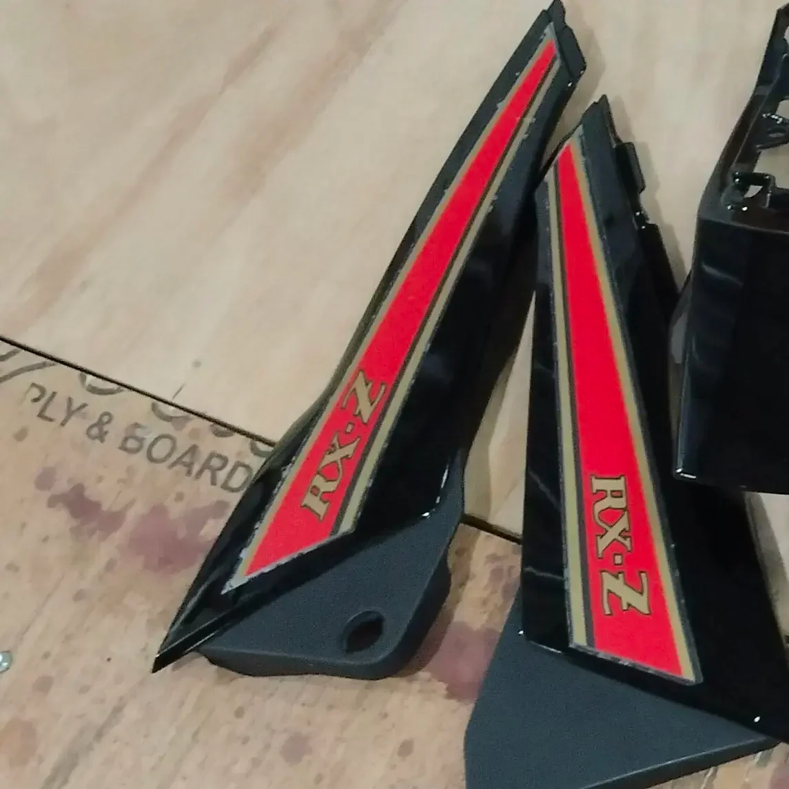 SIDE PANEL SET (BLACK) (RXZ.666B)