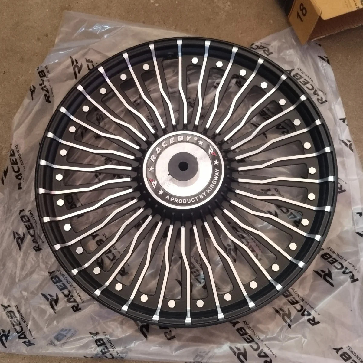 ALLOY WHEEL RX FRONT