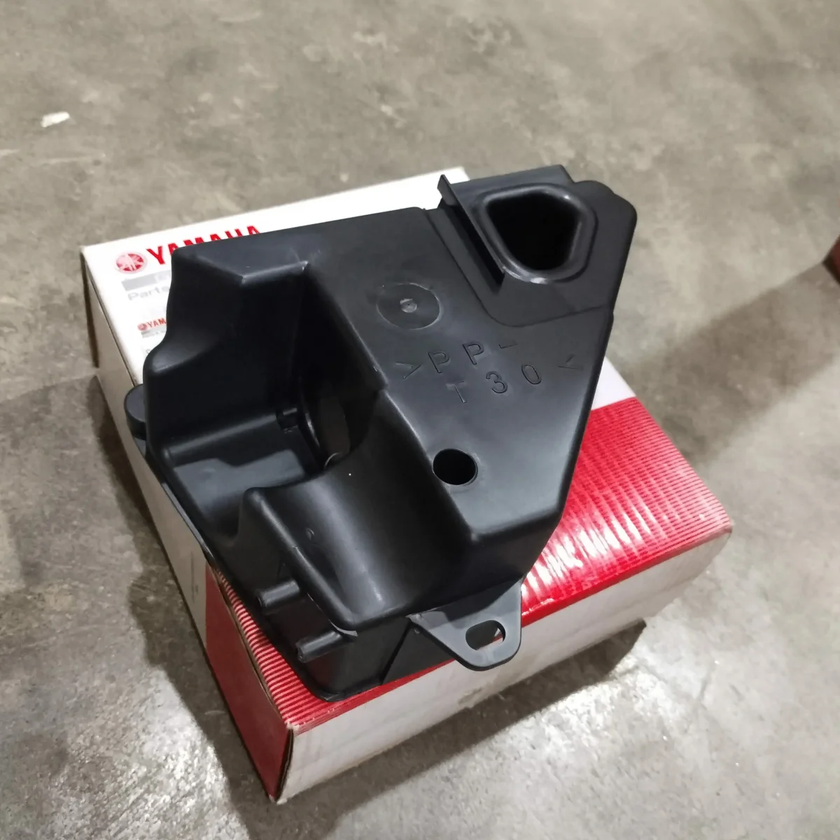 AIR FILTER BOX CRUX