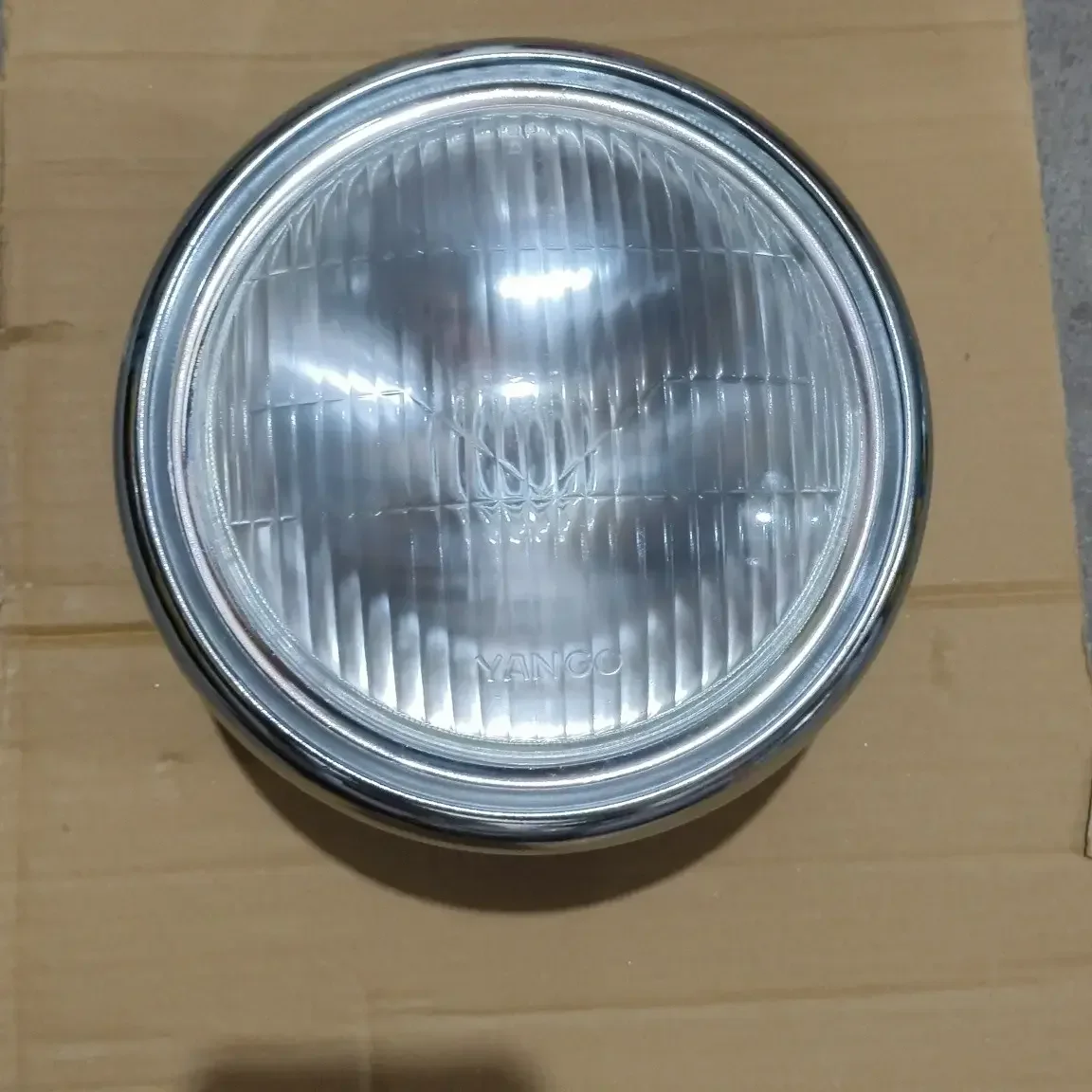 SUZUKI HEAD LIGHT ASSEMBLY