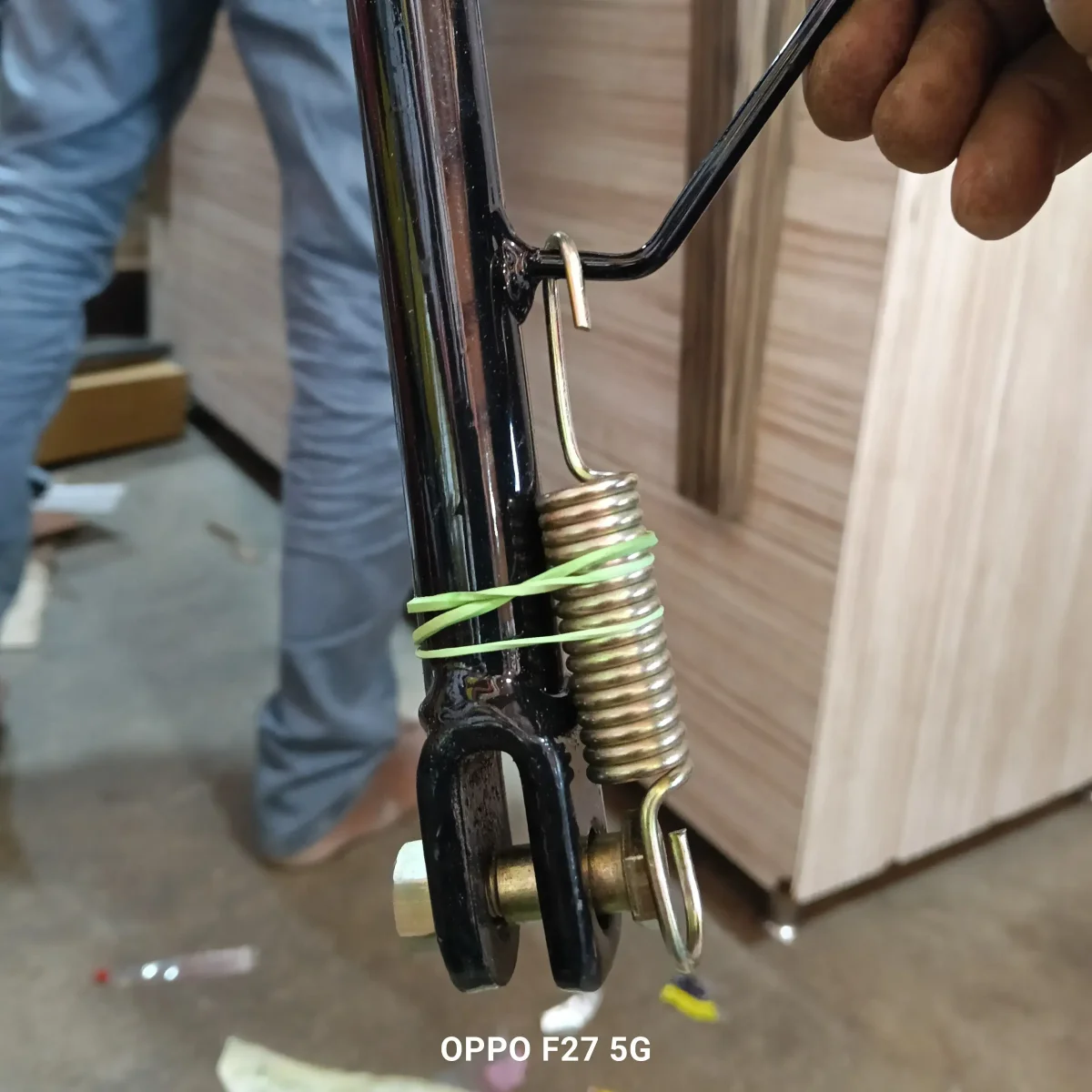 SIDE STAND ASSY RAY