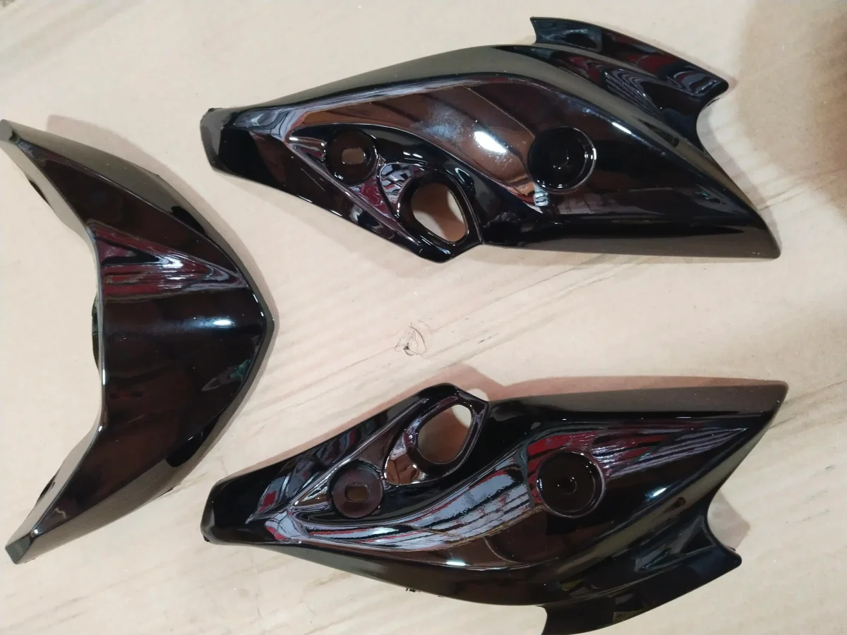 FZS HEAD LIGHT VISOR GLOSSY BLACK