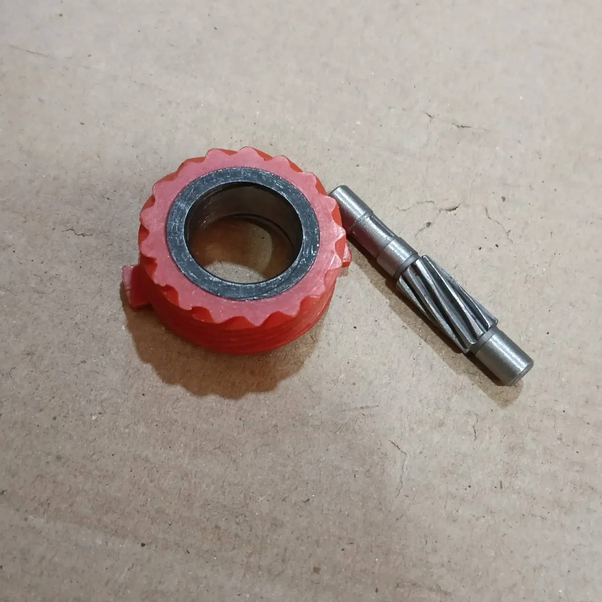 METER WORM RAY METAL