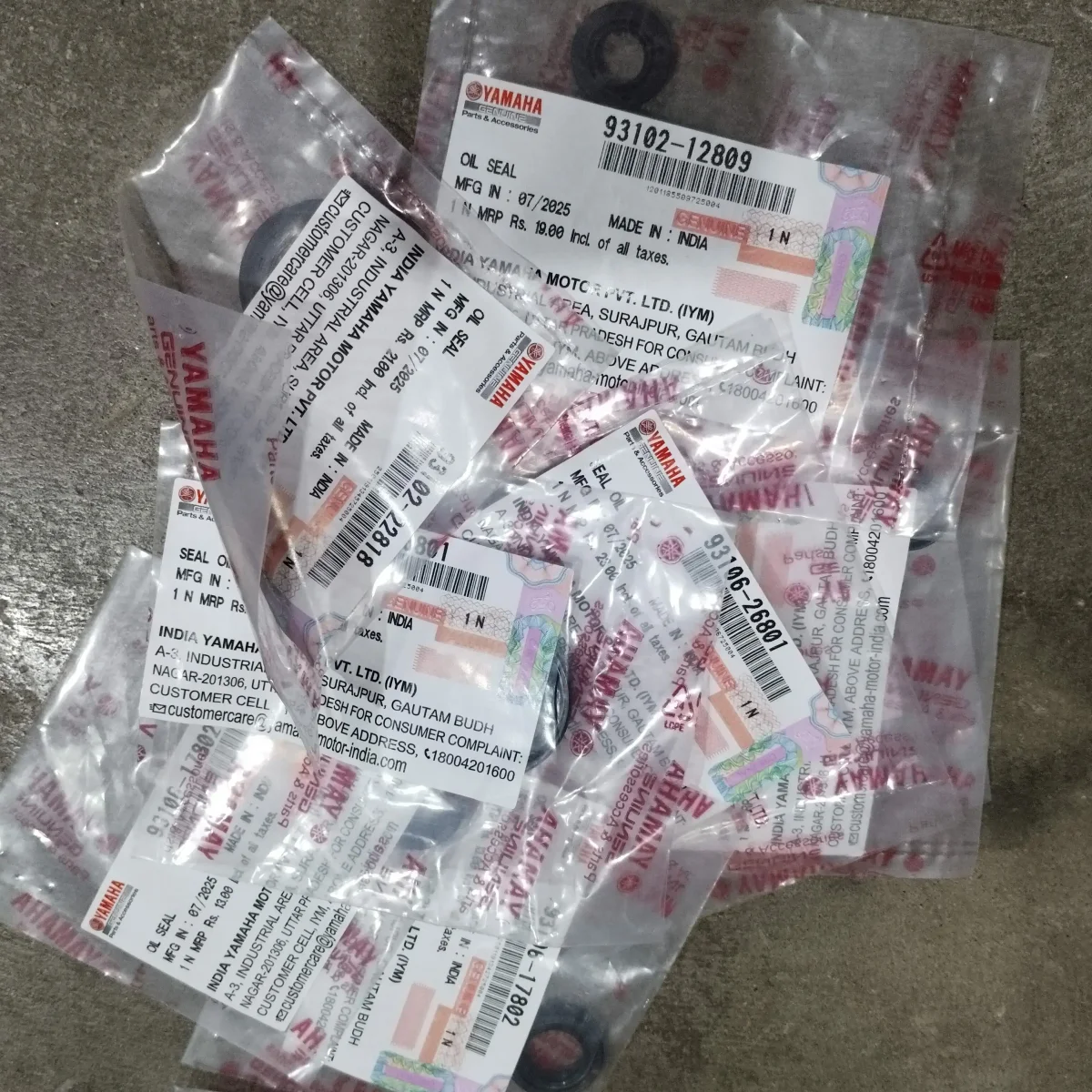 ENGINE OIL SEAL KIT MT15 V1 V2