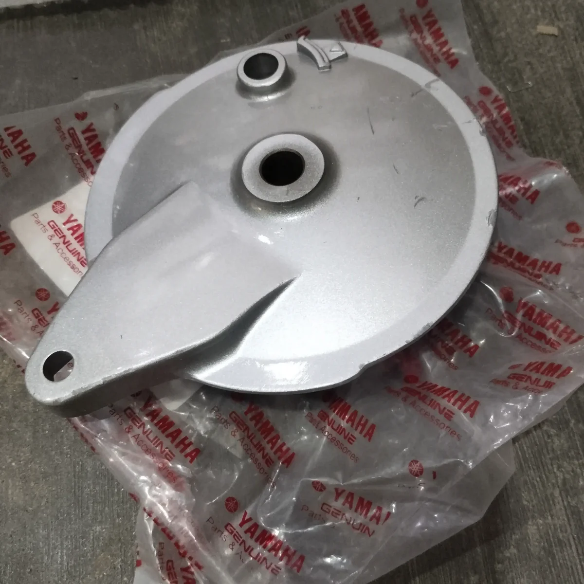 REAR BRAKE SHOE PLATE RX SERIES