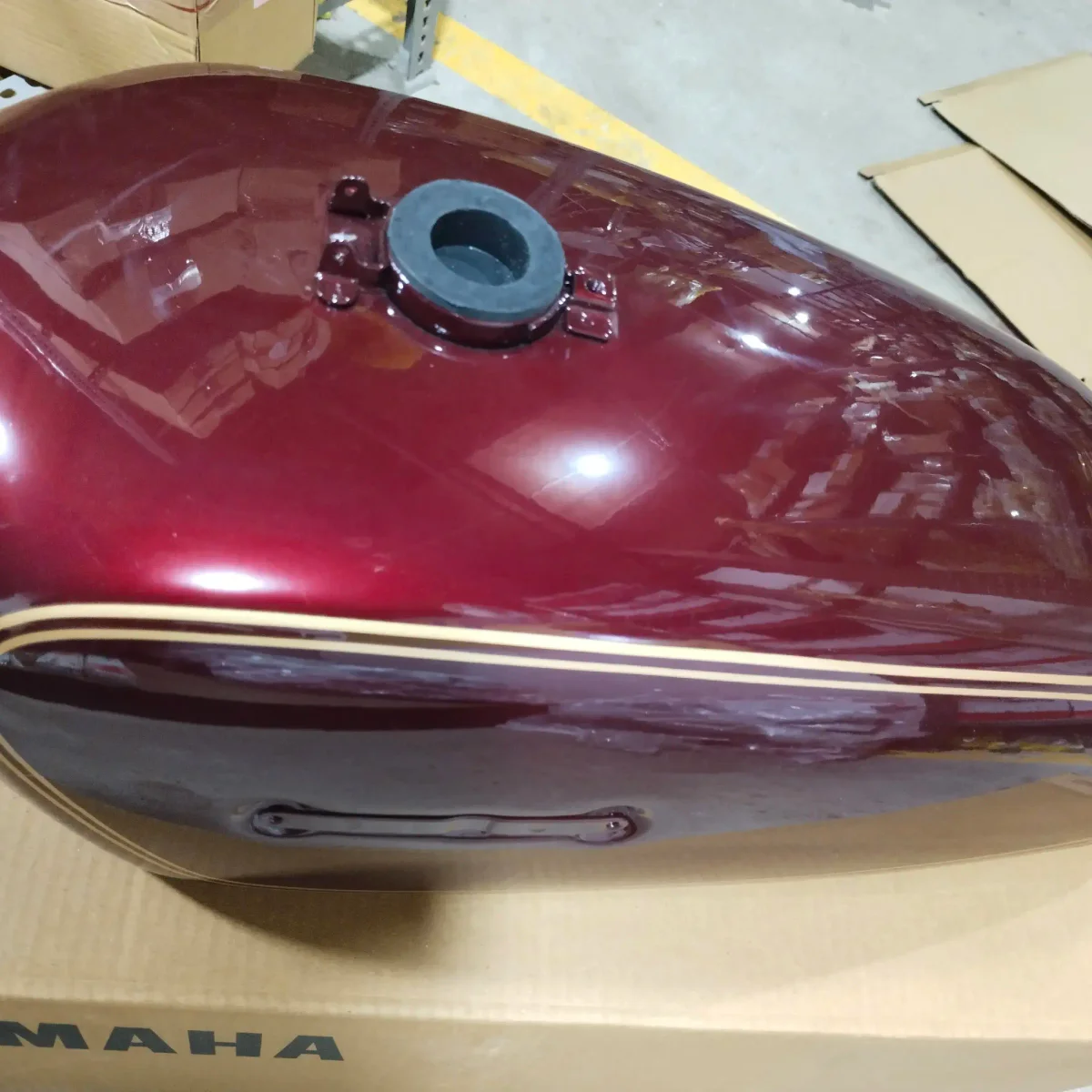 RX100 PETROL TANK WINE RED