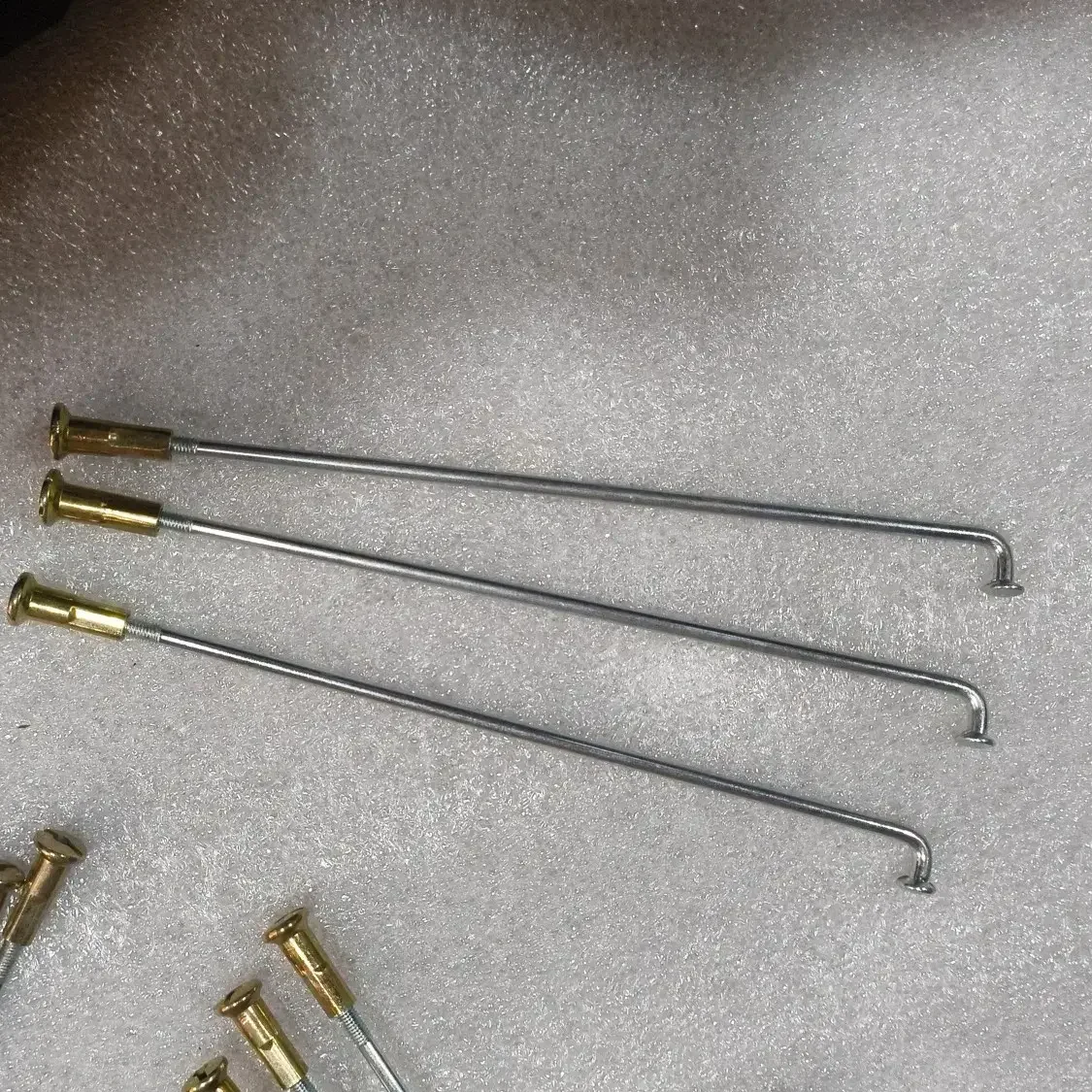 RX100 SPOKES SET OF (36) 2