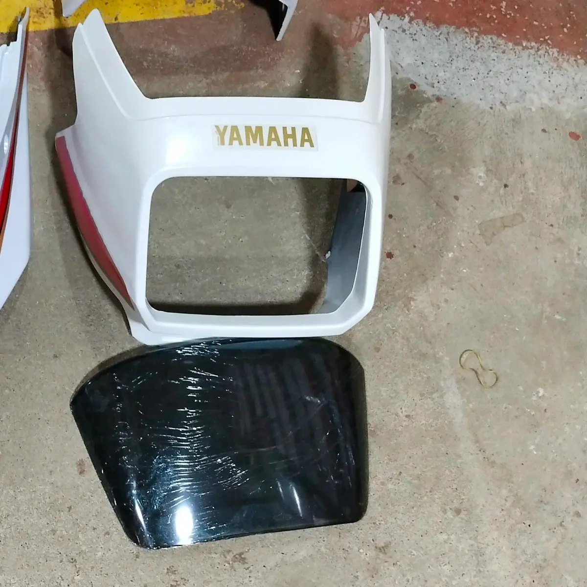HEAD LIGHT VISOR (WHITE) (RXZ.659W)