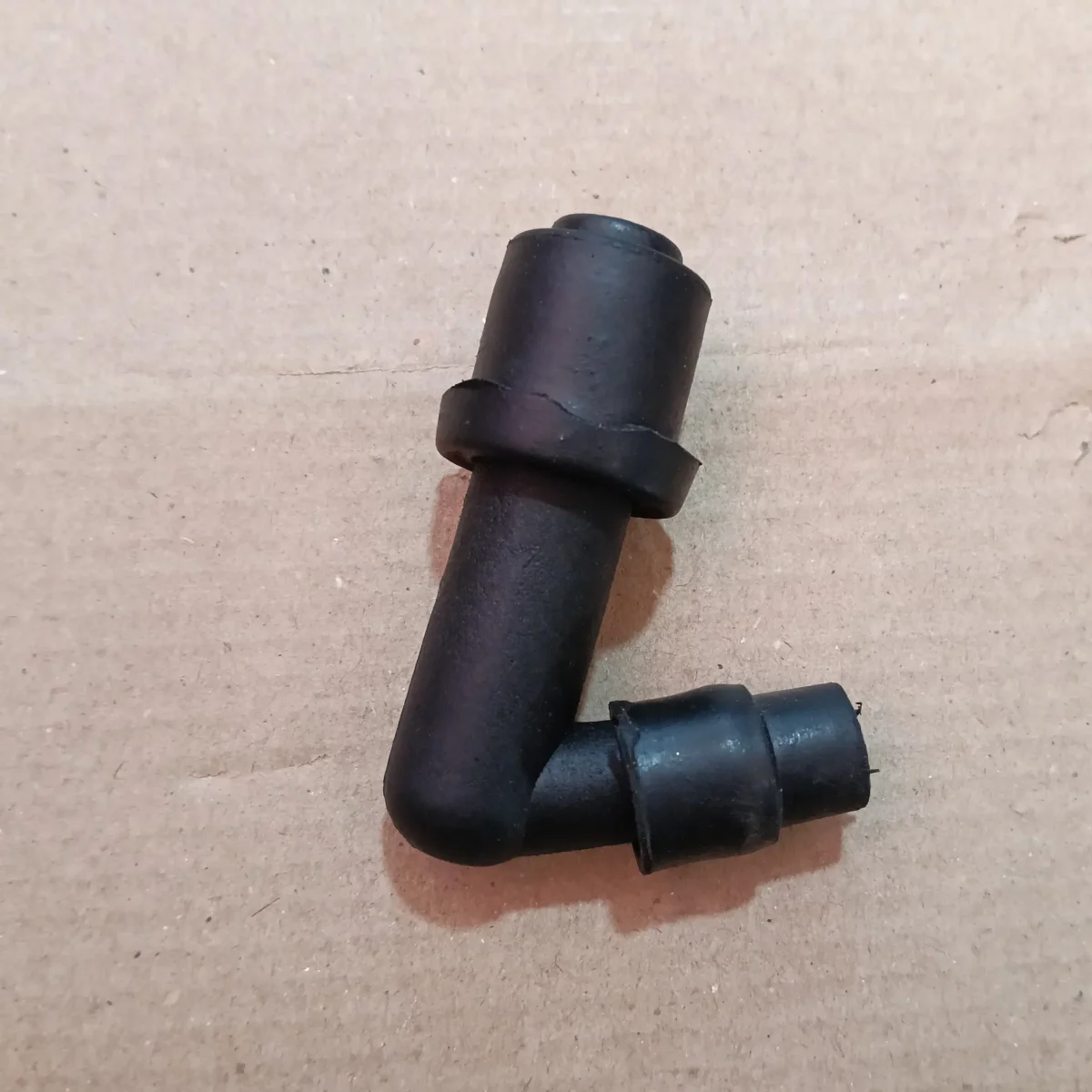 PLUG CAP RAY