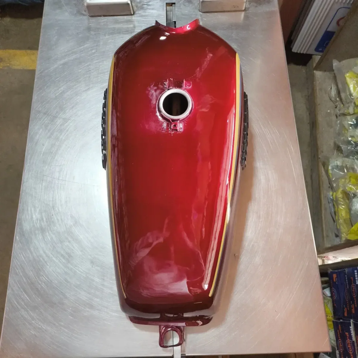 RX135 PETROL TANK ASSEMBLY
