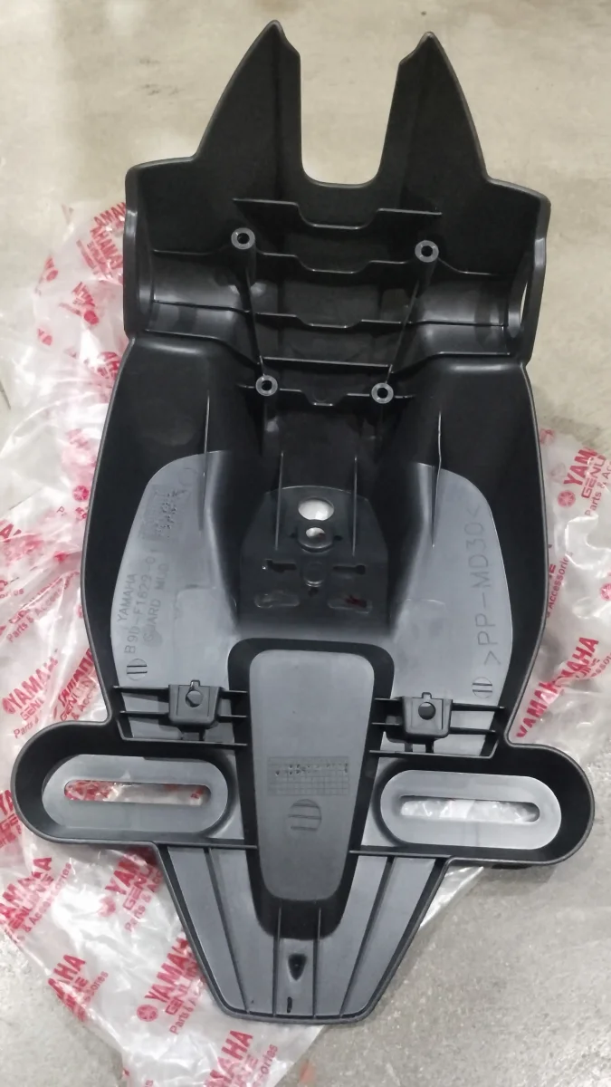 REAR MUDGUARD MT V1 V2 R15 V3 2