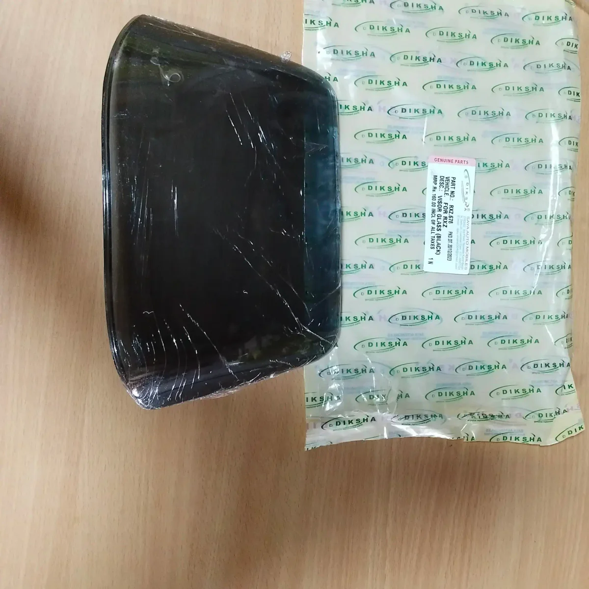 VISOR GLASS (BLACK) (RXZ.678)