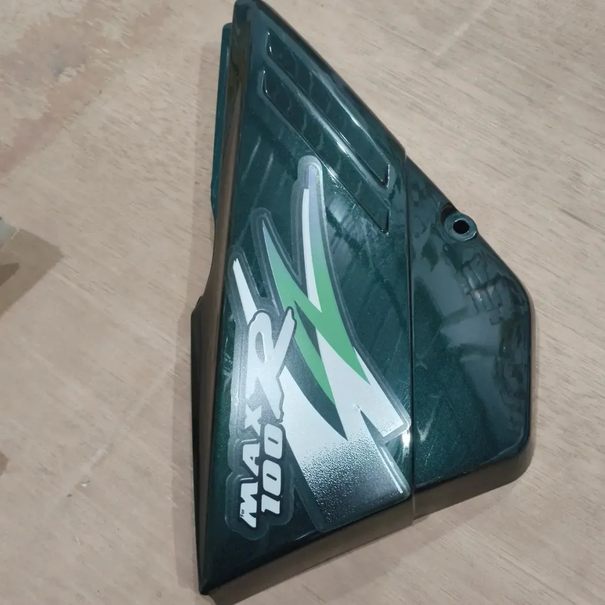 SUZUKI NEW SIDE DOOR GREEN 2
