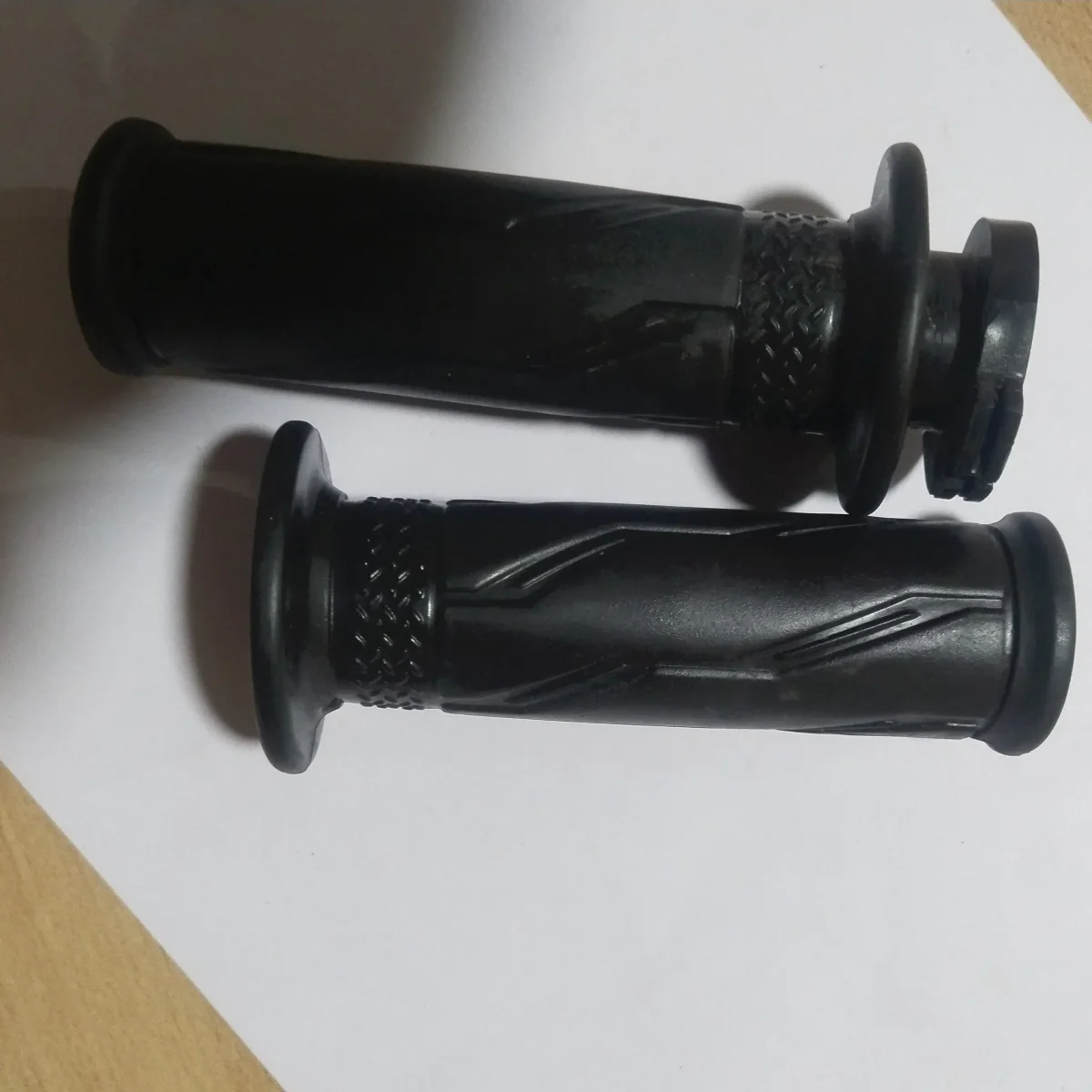 R15V1 HANDLE GRIP SET