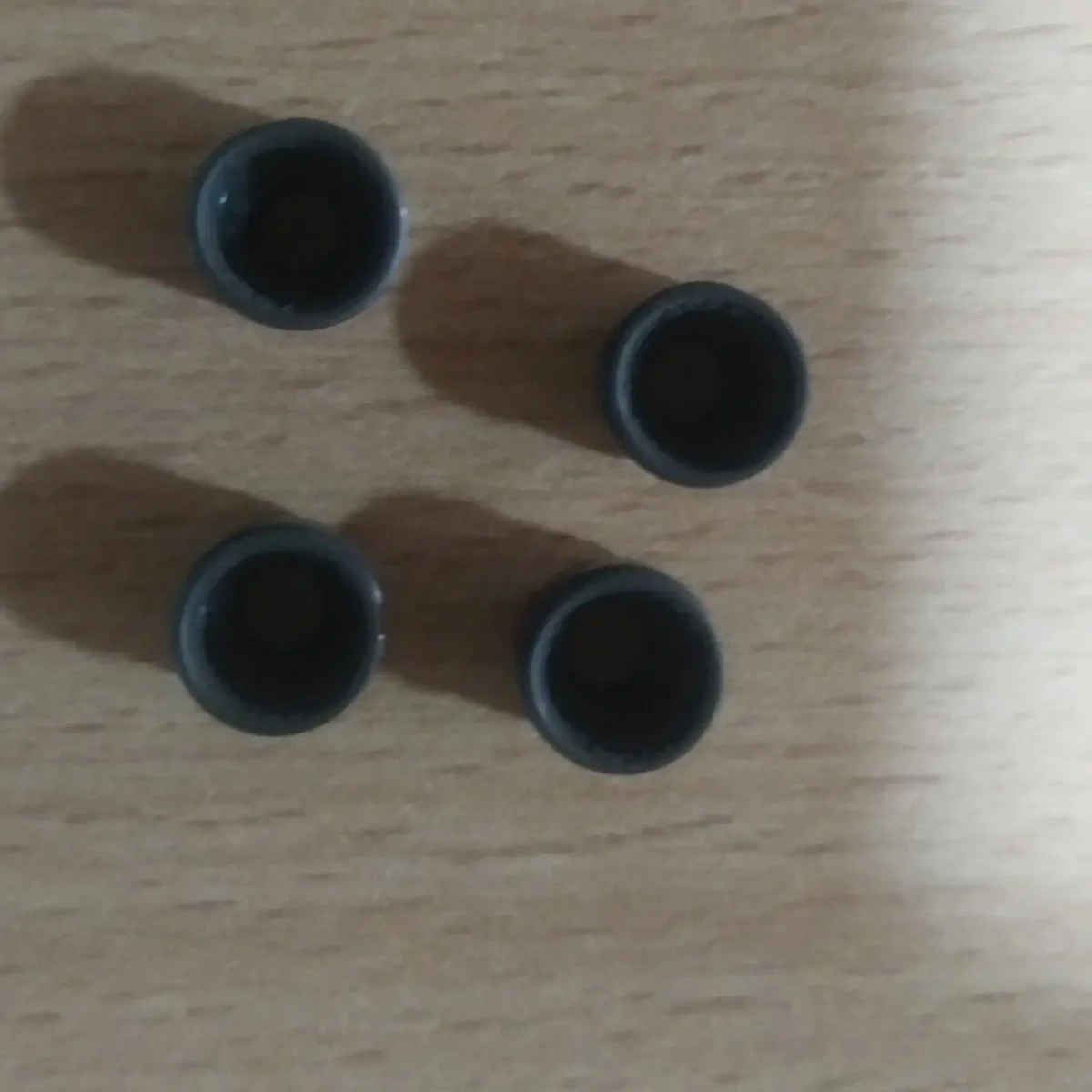 R15 VALVE OIL SEAL 2