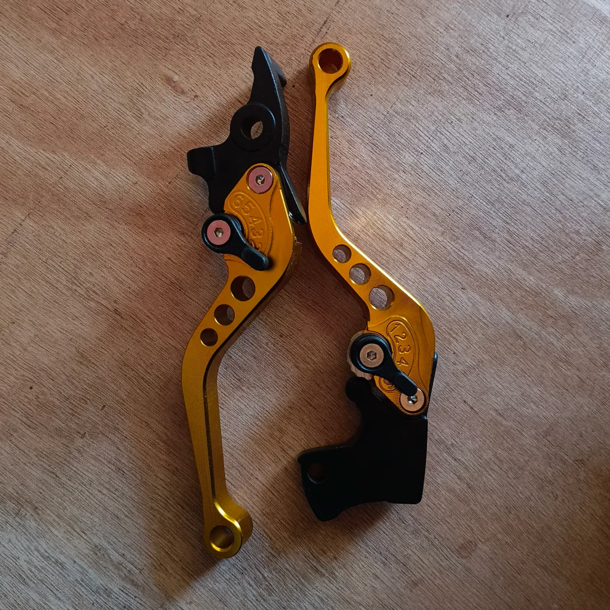 R15 V3  LEVER SET