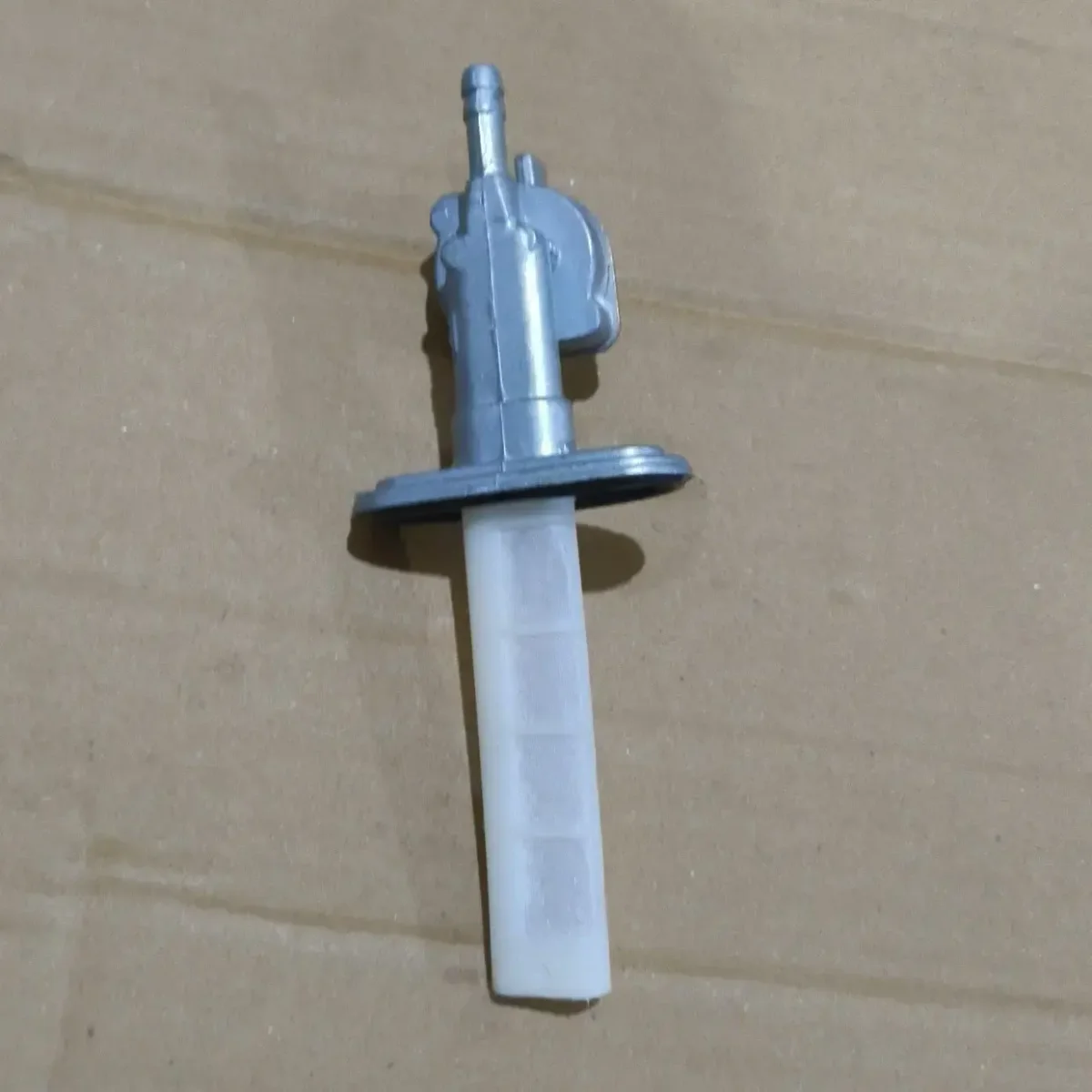 SUZUKI PETROL TAP 2