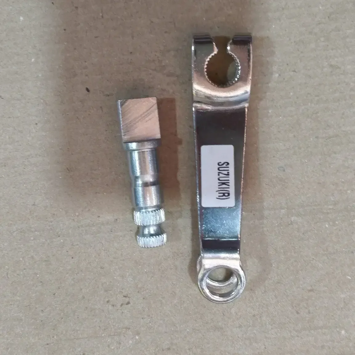 SUZUKI REAR BRAKE CAM LEVER
