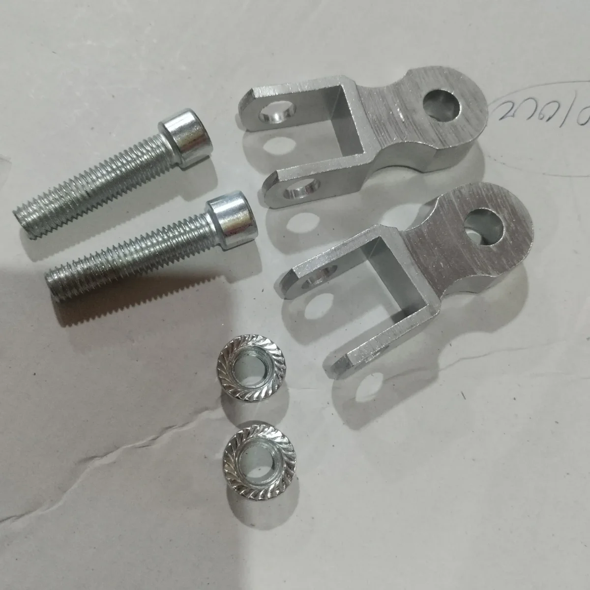 SHOCK ABSORBER WEIGHT NUT BOLT