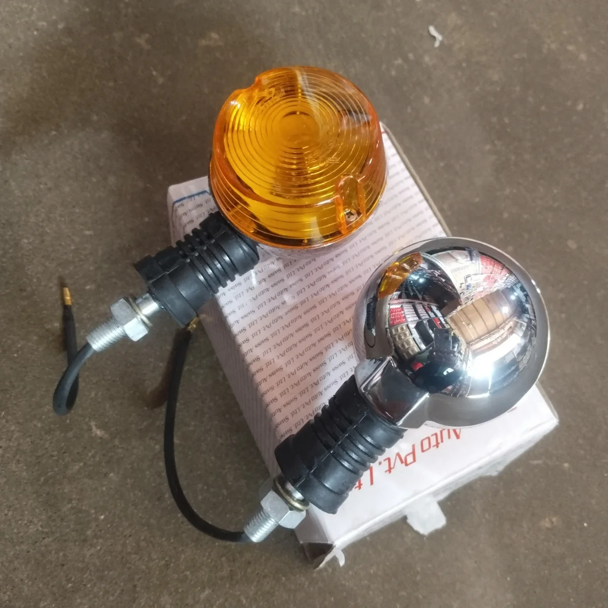 Front Indicator Assy Rx 5 Speed (2 pic) 2