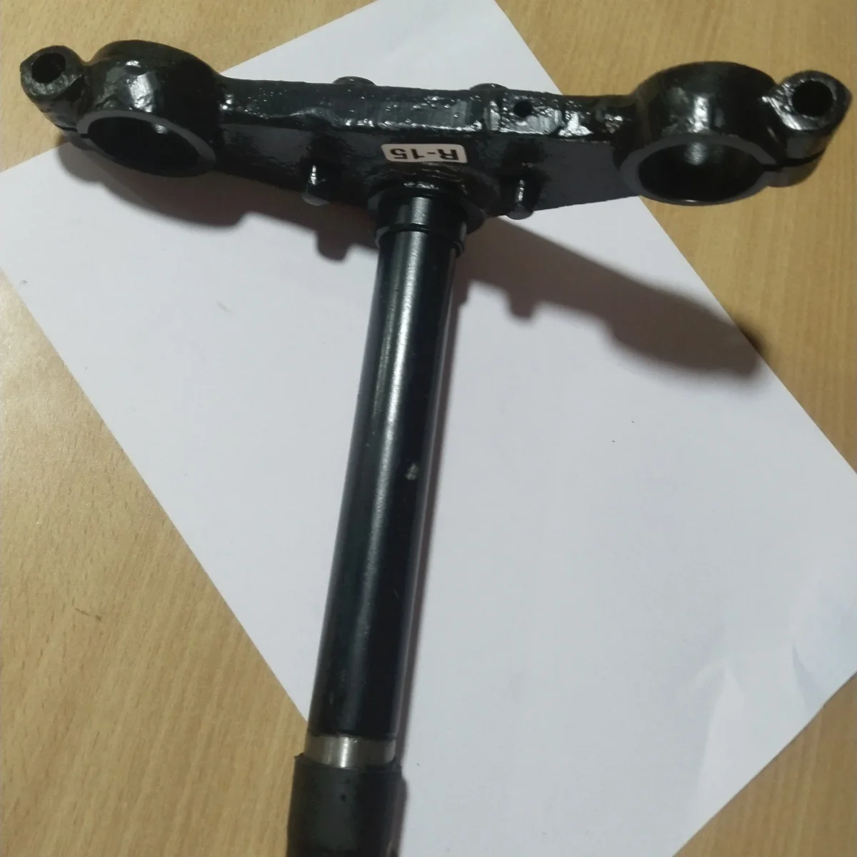 R15V1. V2 HANDLE TEE 2