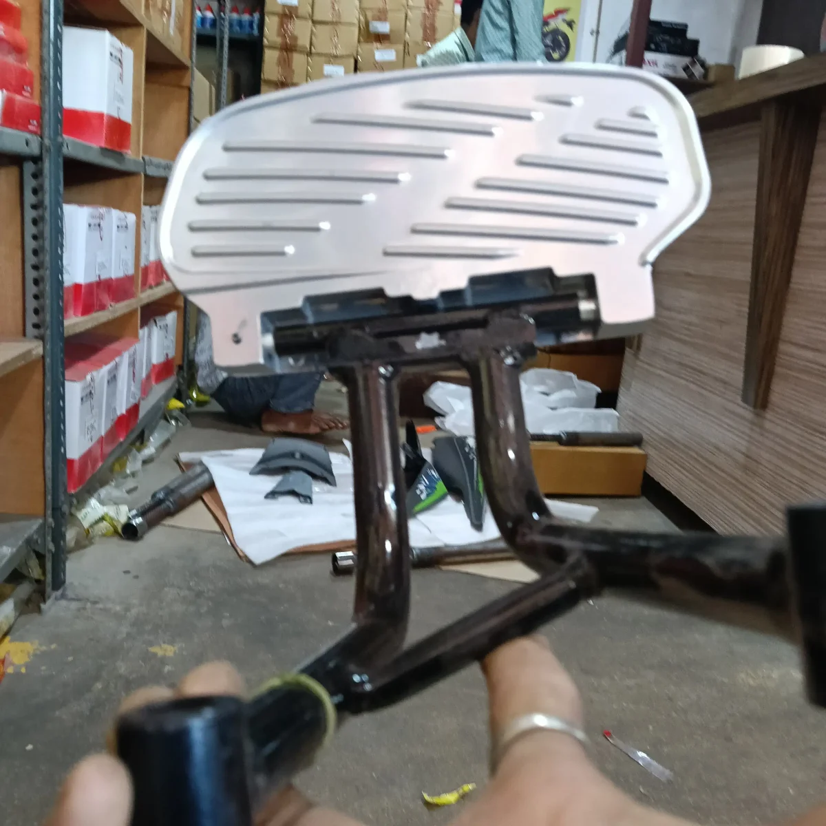 REAR FOOTREST ASSY W/BRACKET RAY 2
