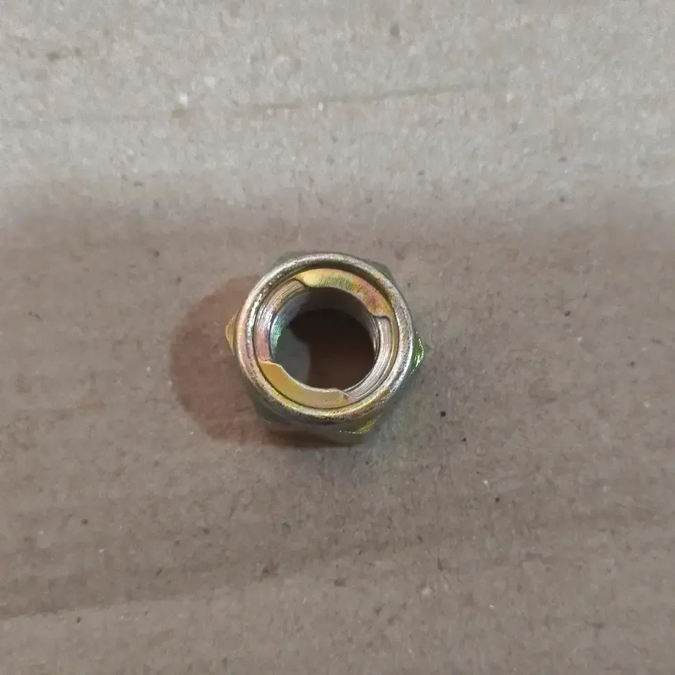 SUZUKI FOUNDATION AXLE WITH NUT 2