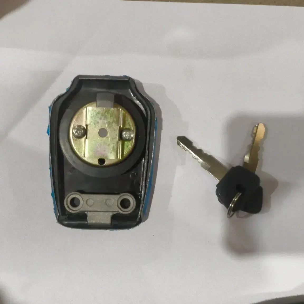 PETROL TANK LOCK CRUX CRUX 755 2