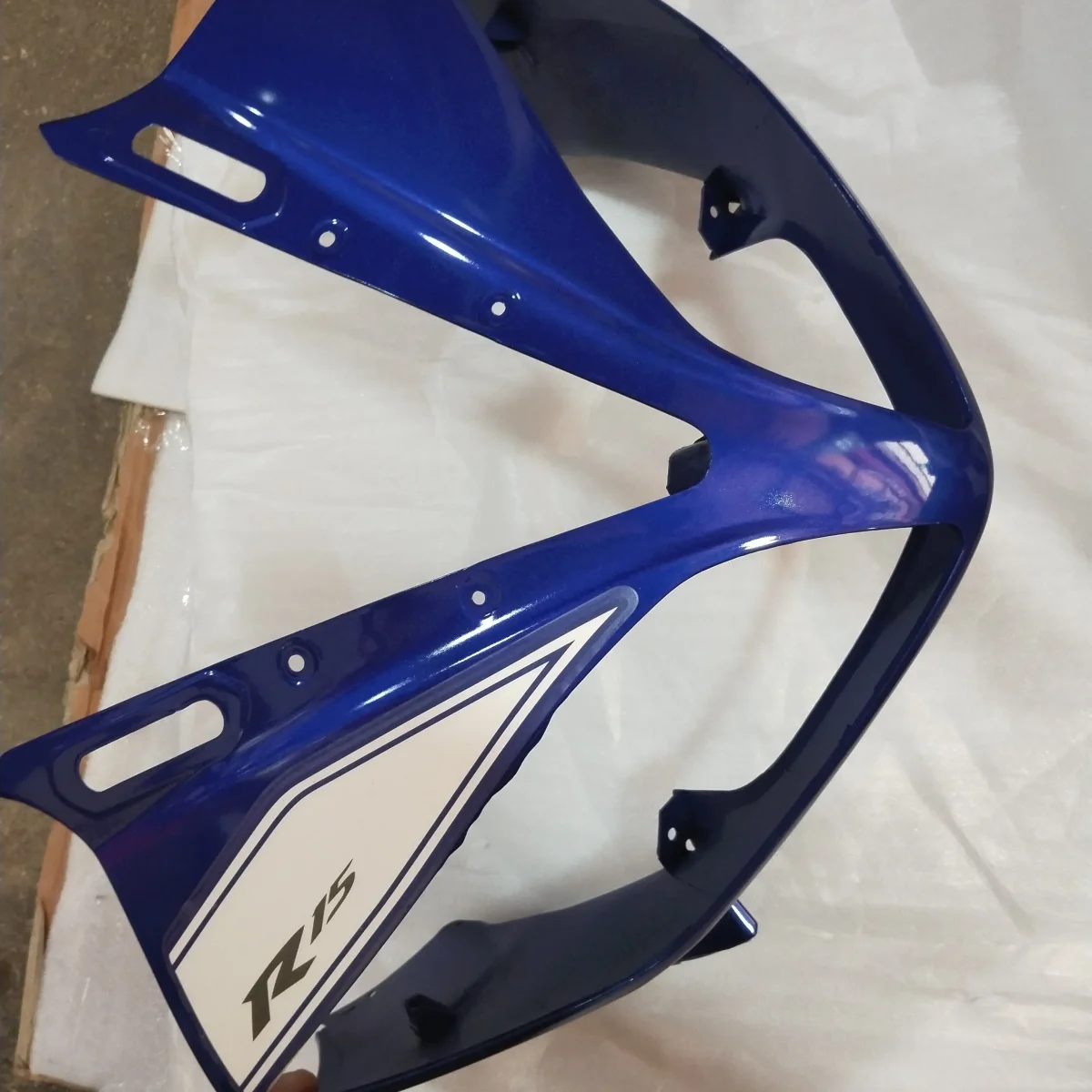 R15 V2 HEAD LIGHT VISOR BLUE 2