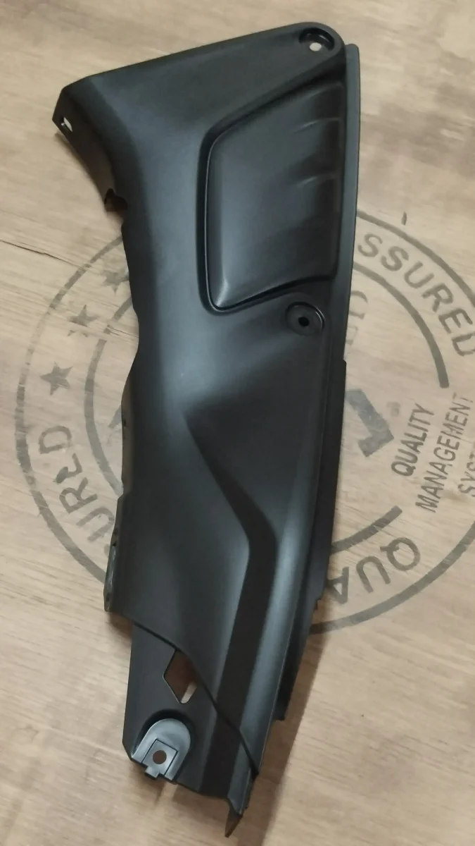 SIDE COVER LEFT SIDE 1 MT V1 V2