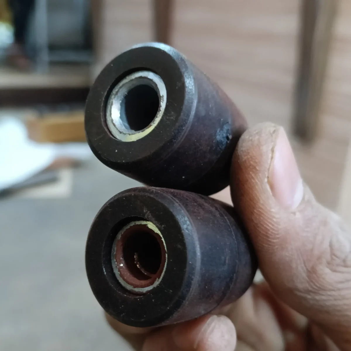 SUSPENSION BRUSH W/RUBBER RAY 2