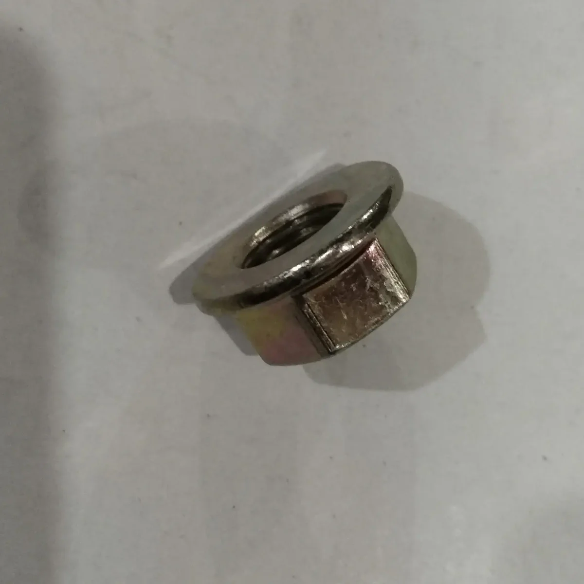 Magnet Nut Crux Ybx