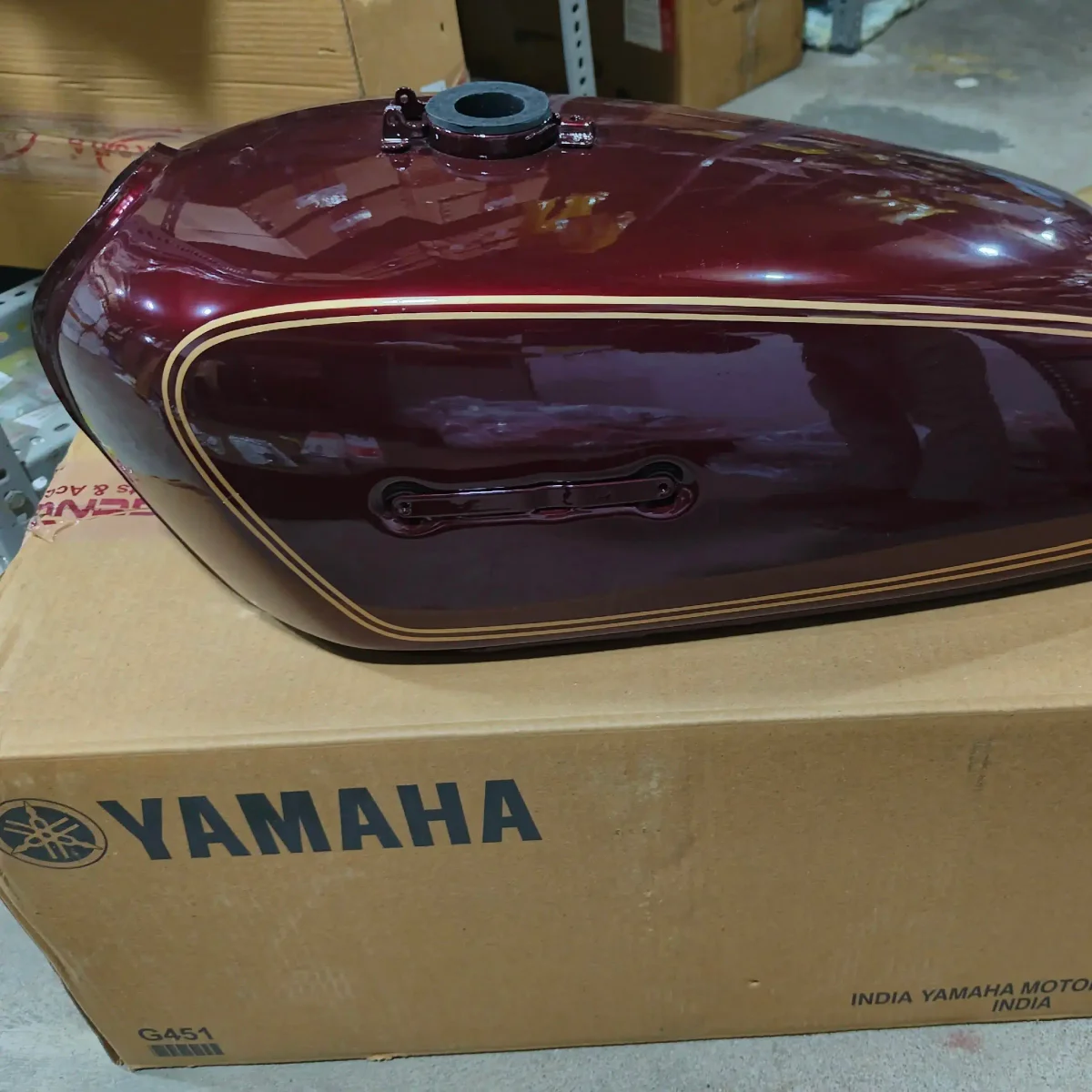 RX100 PETROL TANK WINE RED 2