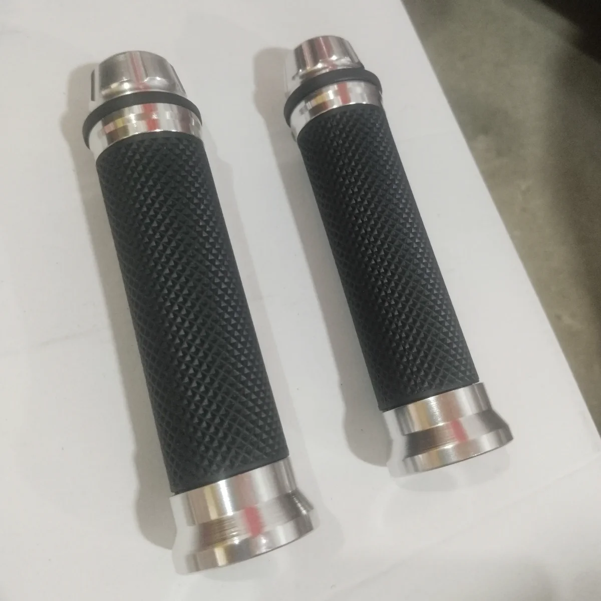 HANDLE GRIP FANCY .