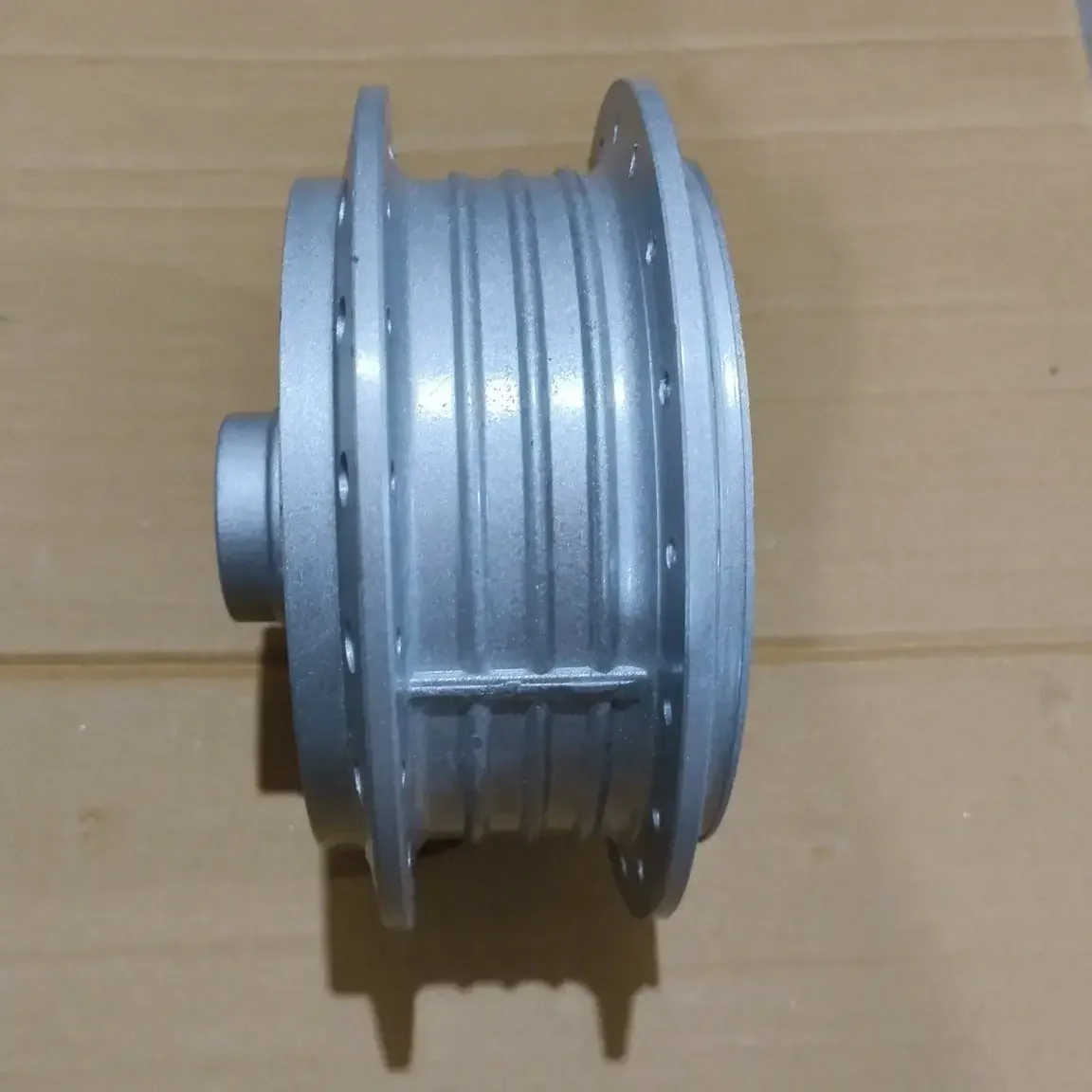 SUZUKI REAR BRAKE DRUM 2