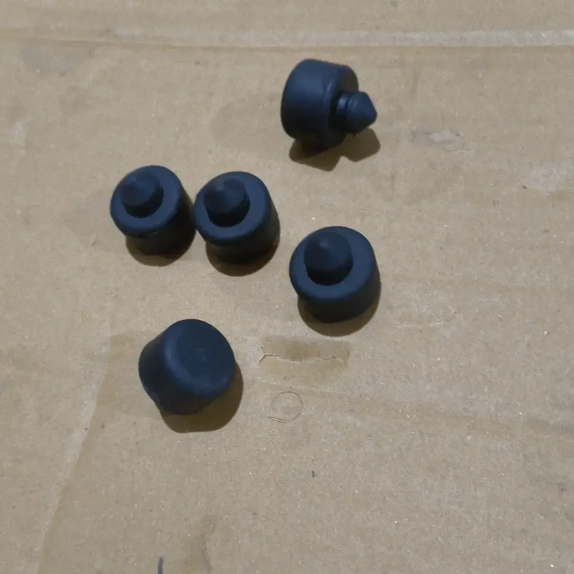 SUZUKI CENTER STAND RUBBER 2
