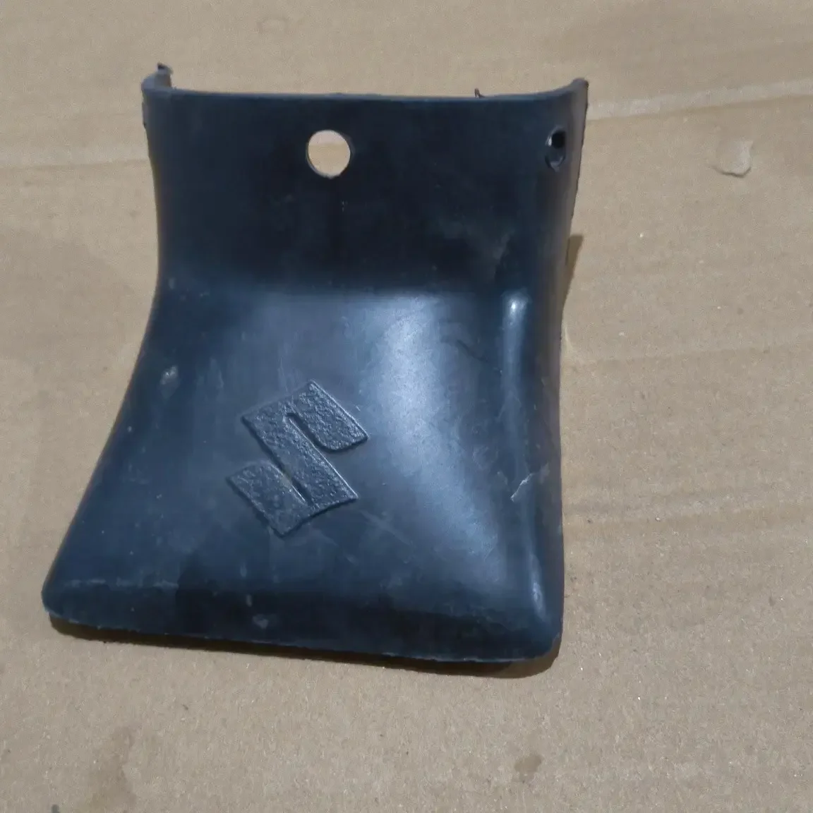 SUZUKI REAR MUD FLAP