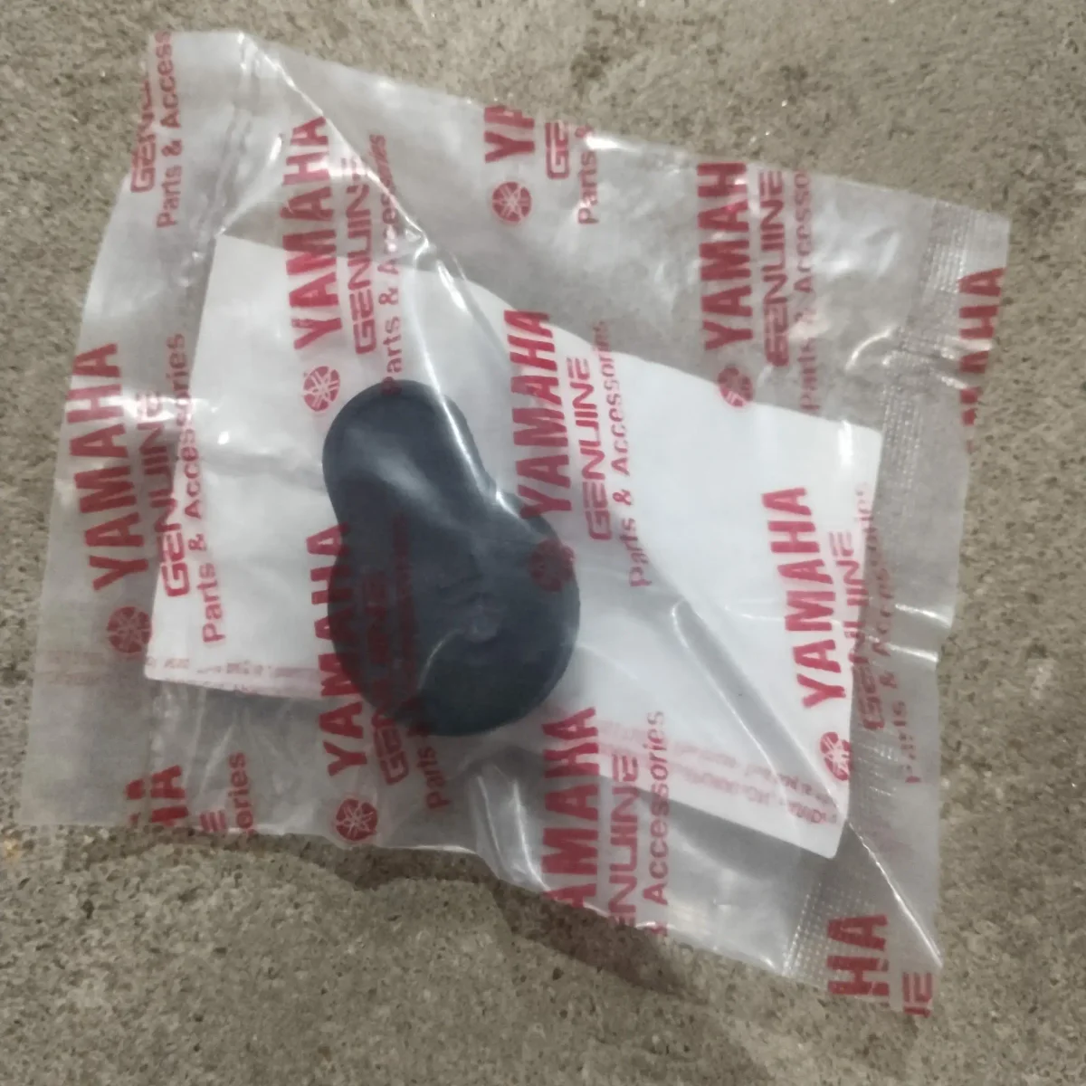 OIL TANK BODY CAP RUBBER RX 2